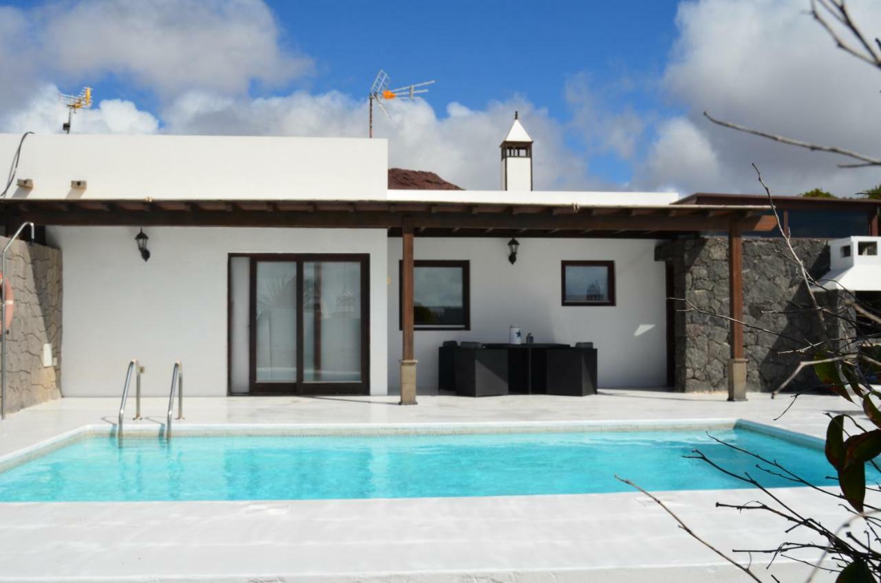 Villa Lola Playa Blanca  Exteriör bild