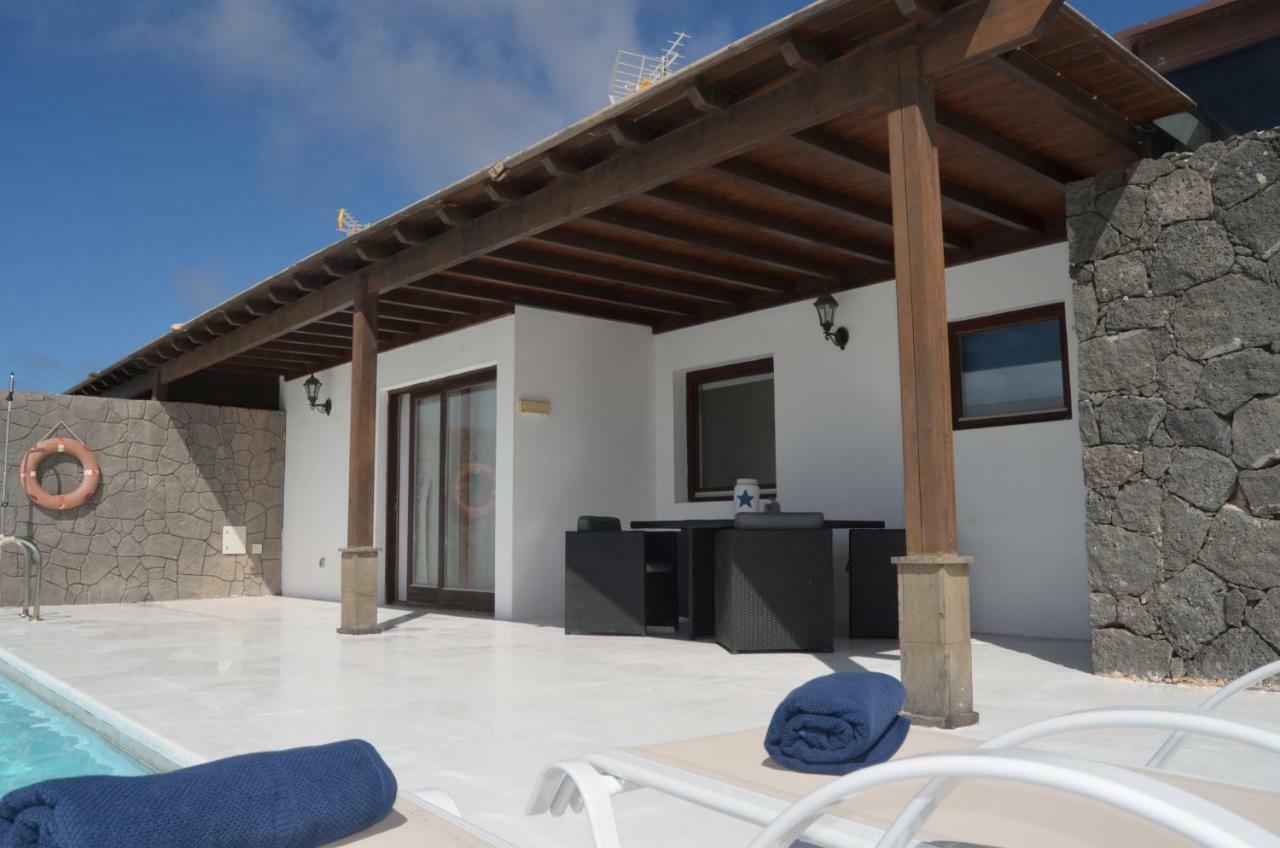 Villa Lola Playa Blanca  Exteriör bild